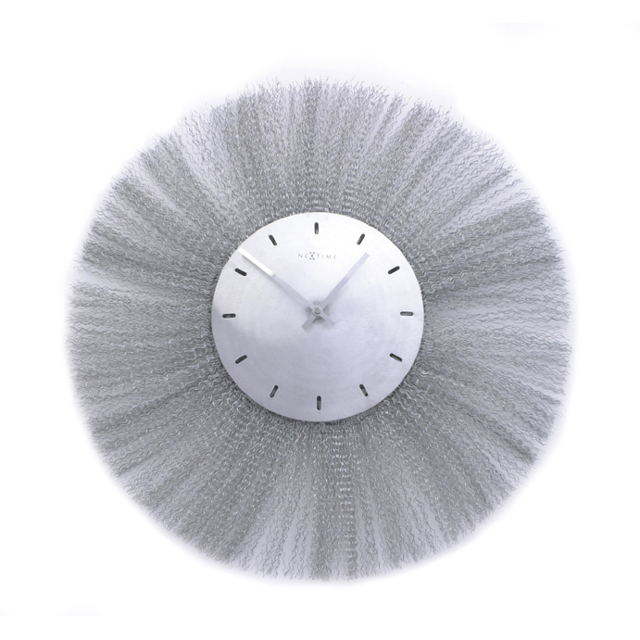  Brush wall clock                Tasarım : NeXtime