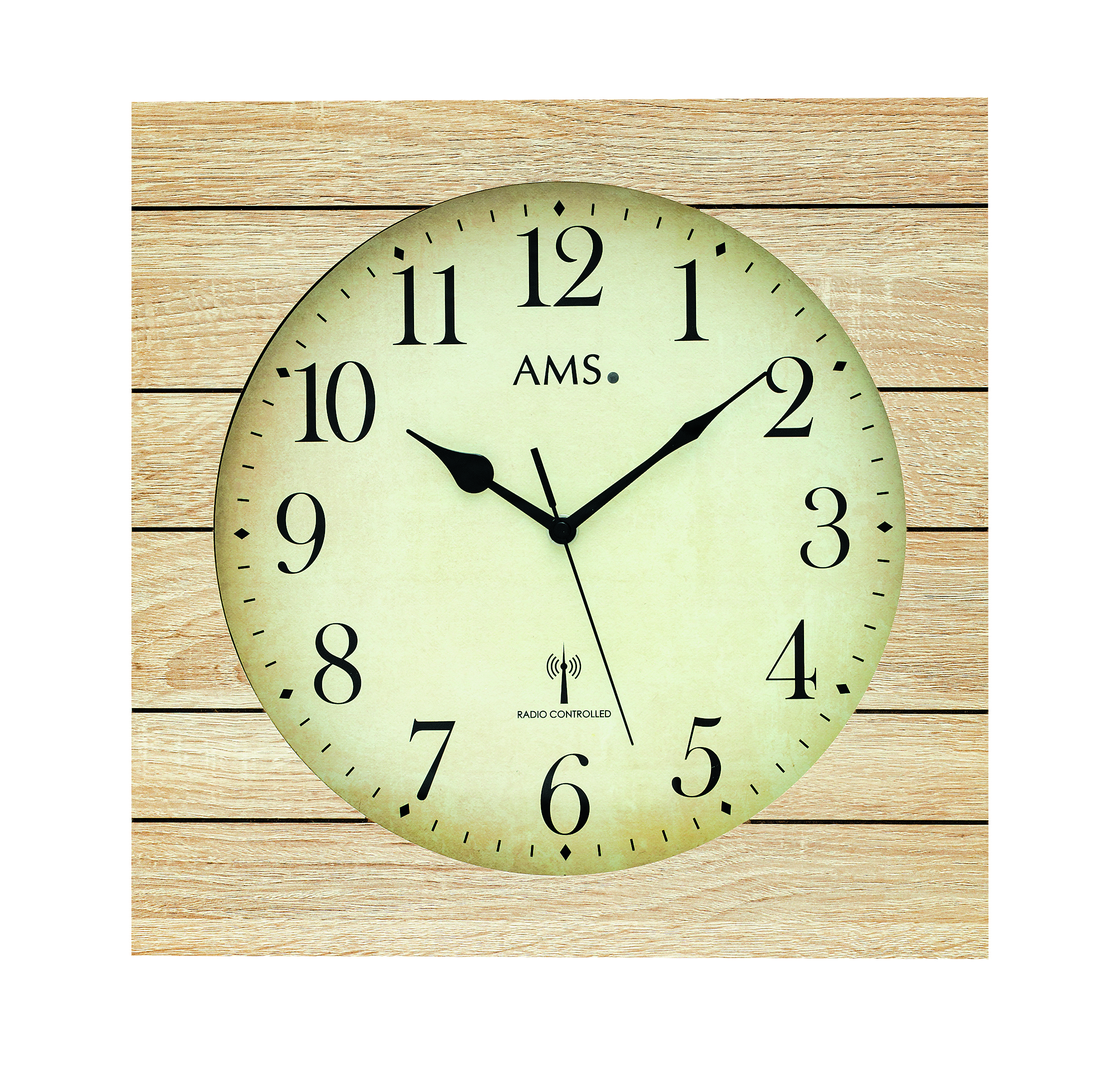 AMS 5551 , houten wandklok, vierkant, RC quarts uurwerk